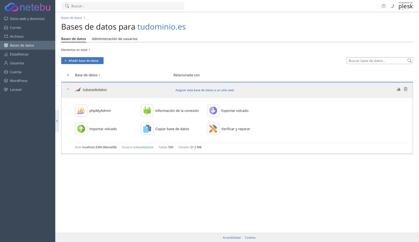 Pantalla de bases de datos de Plesk con phpMyAdmin, exportar volcado, importar volcado y copiar base de datos