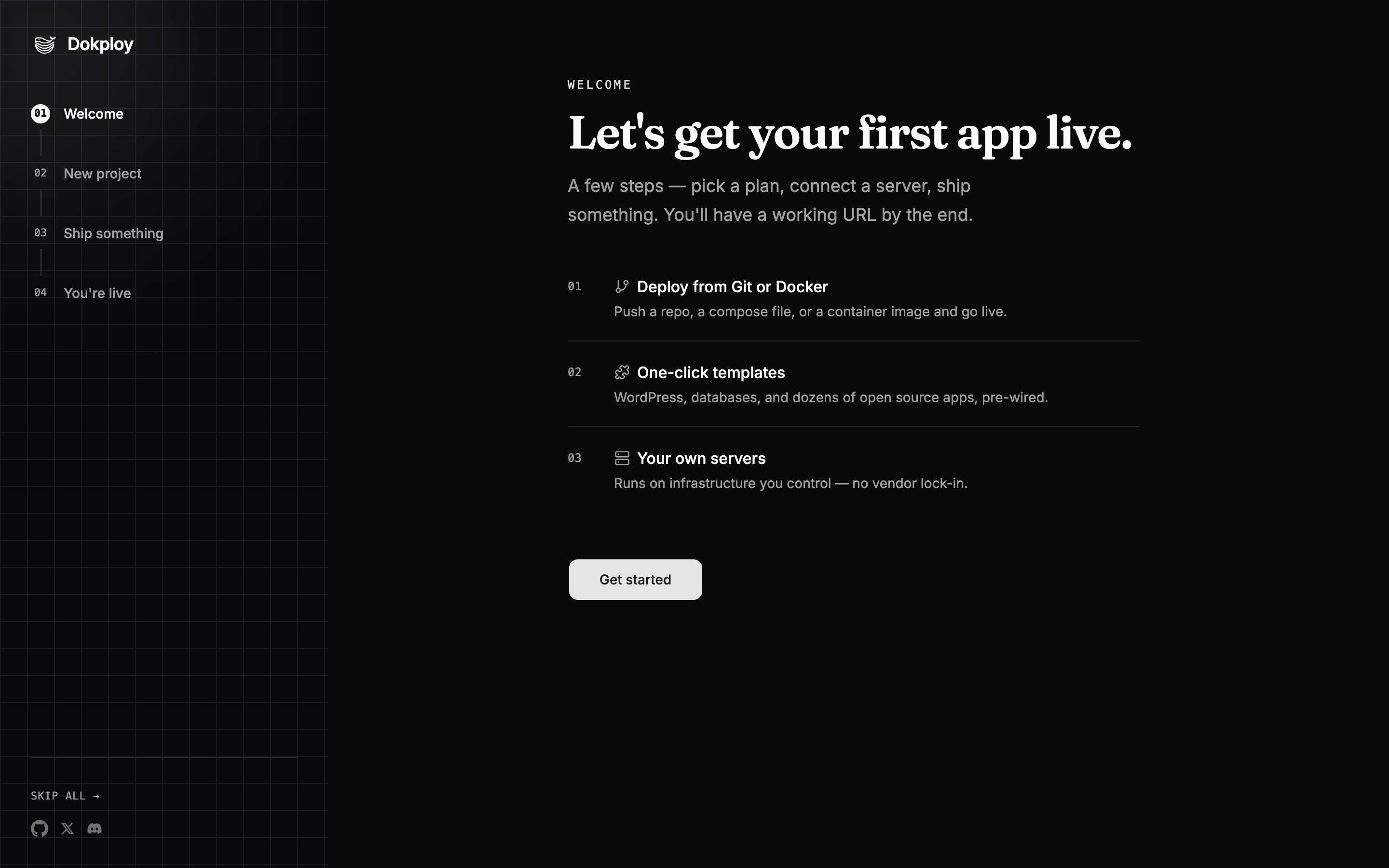 Pantalla de bienvenida de Dokploy tras el registro, con el menú lateral completo y el asistente de cuatro pasos que empieza en Let's get your first app live