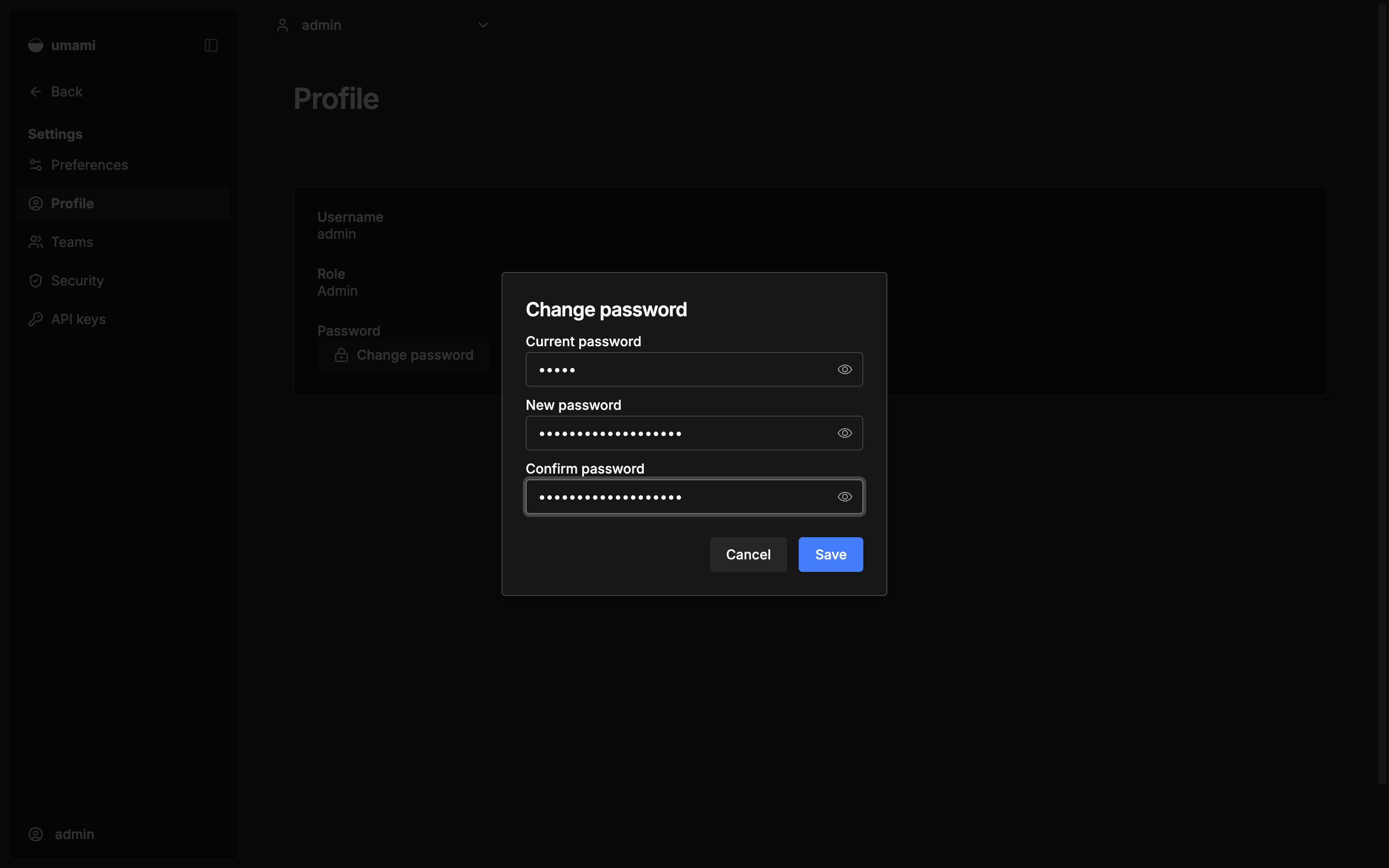 Diálogo Change password de Umami con los campos Current password, New password y Confirm password