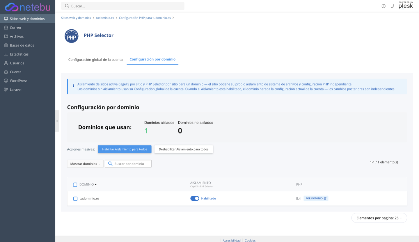 PHP Selector en la pestaña Configuración por dominio, con el dominio marcado como POR DOMINIO