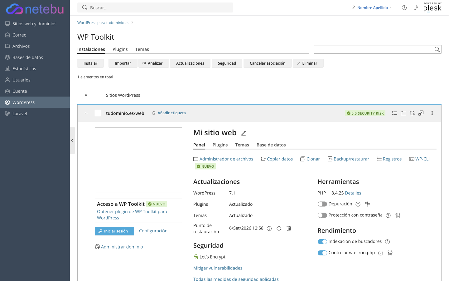 Panel de una instalación de WordPress en WP Toolkit con las secciones Actualizaciones, Herramientas, Rendimiento y Seguridad